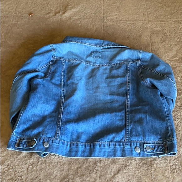 Jean jacket - Picture 2 of 3